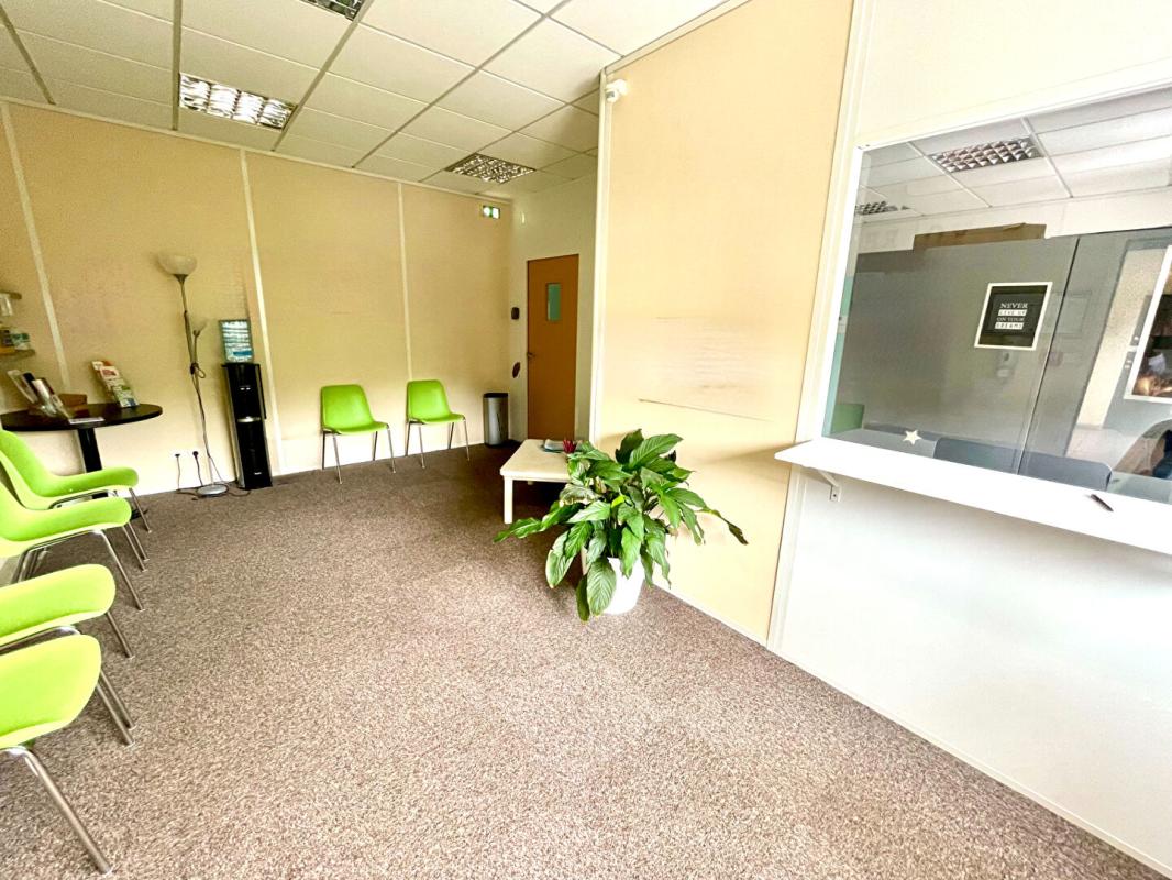 ANGERS 4900 ANGERS - A LOUER  BUREAUX 5