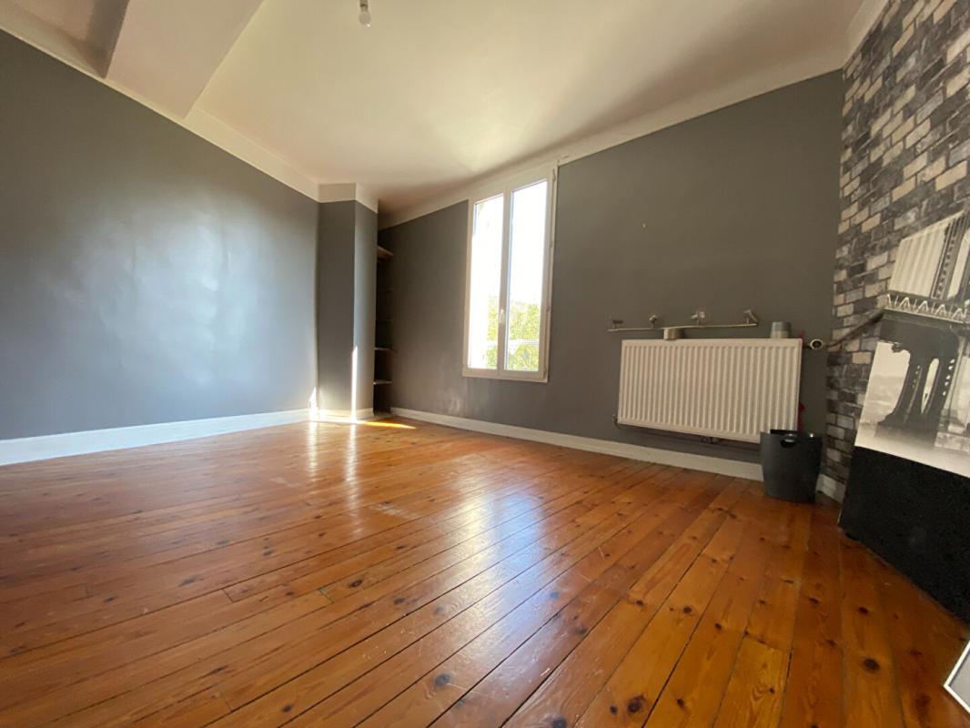 PONT-SAINTE-MAXENCE Maison 192m2 5 chambres 541m2 de terrain 6