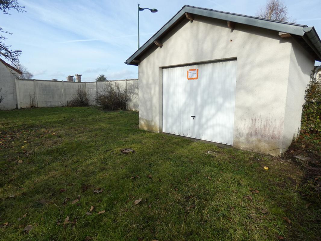 LA COUTURE-BOUSSEY Maison 3 chambres vie de plain pied 10