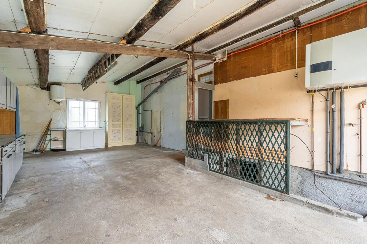 LA COUTURE-BOUSSEY Maison 3 chambres vie de plain pied 11