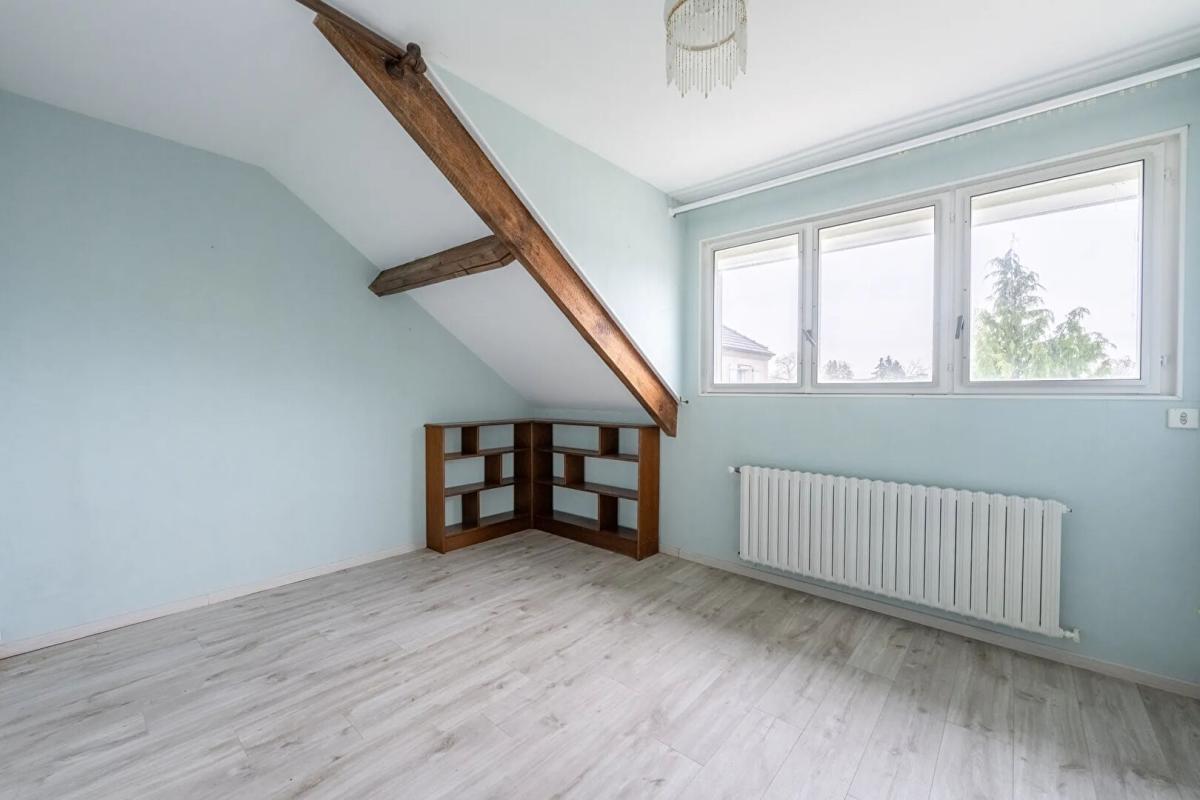 LA COUTURE-BOUSSEY Maison 3 chambres vie de plain pied 8