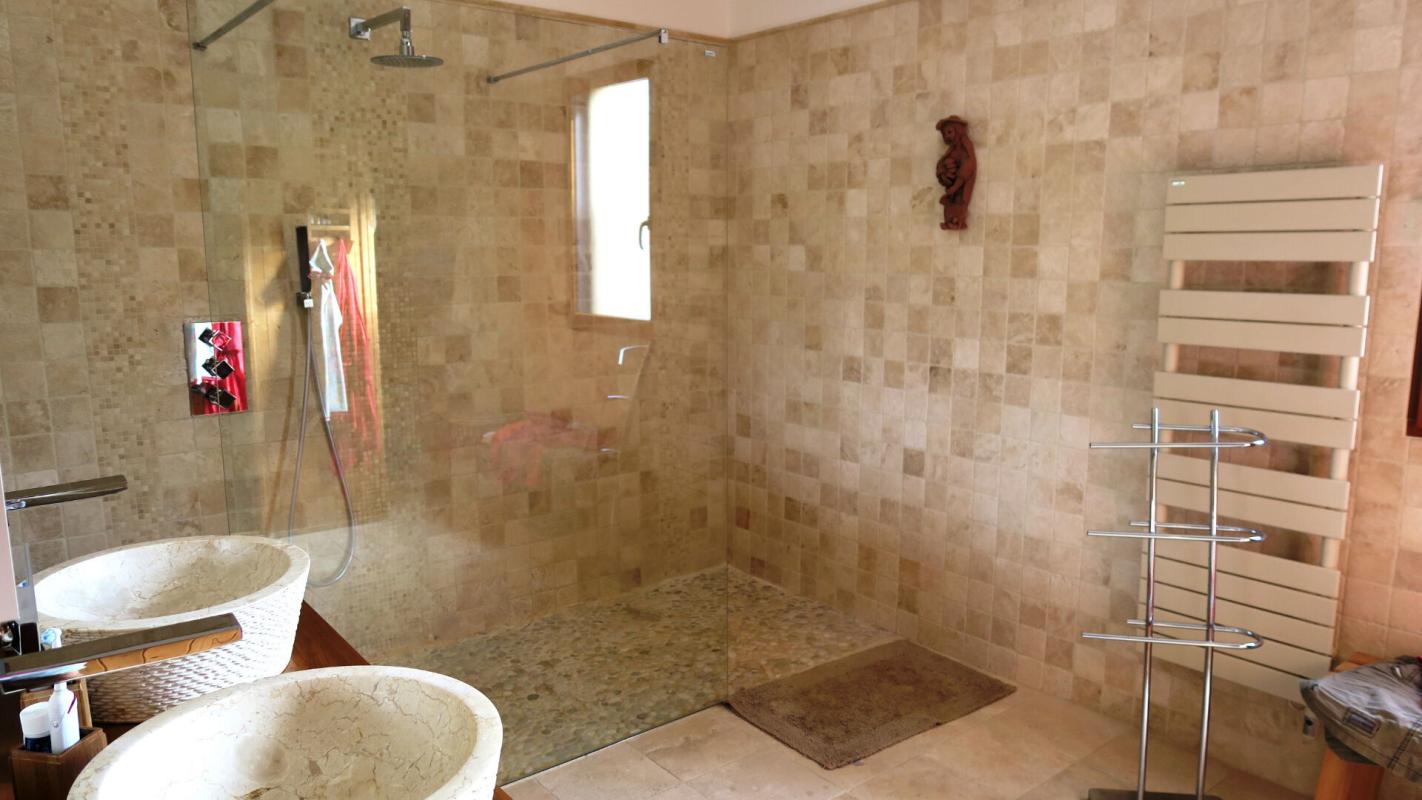 L'ISLE-ADAM Demeure de prestige de 349m2 avec piscine et grand jardin 9