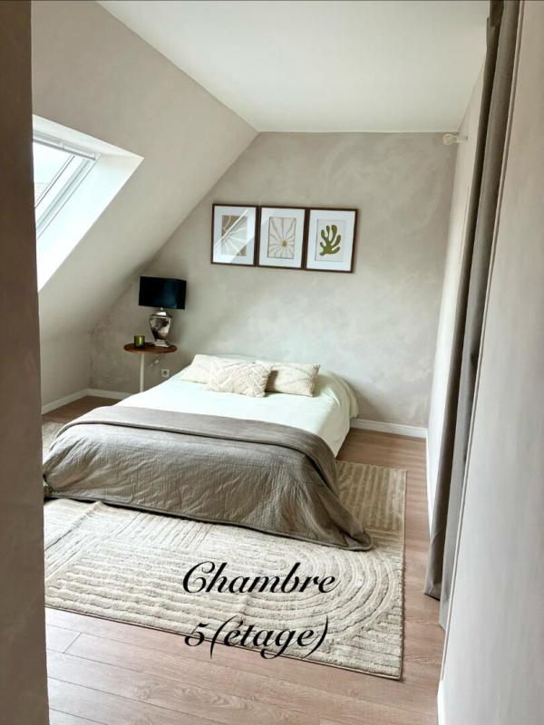 VERNEUIL-SUR-SEINE Maison familiale 6 chambres avec vie de plain-pied au calme en impasse 14