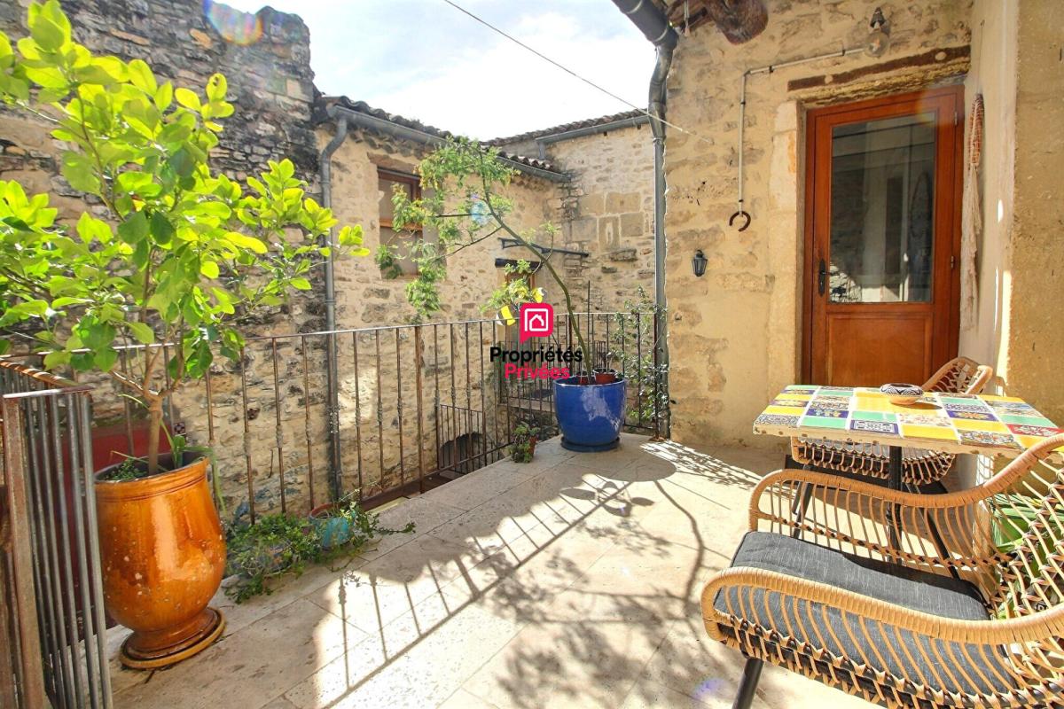 ASPERES Maison avec piscine et dépendance 121 m² à Asperes 1