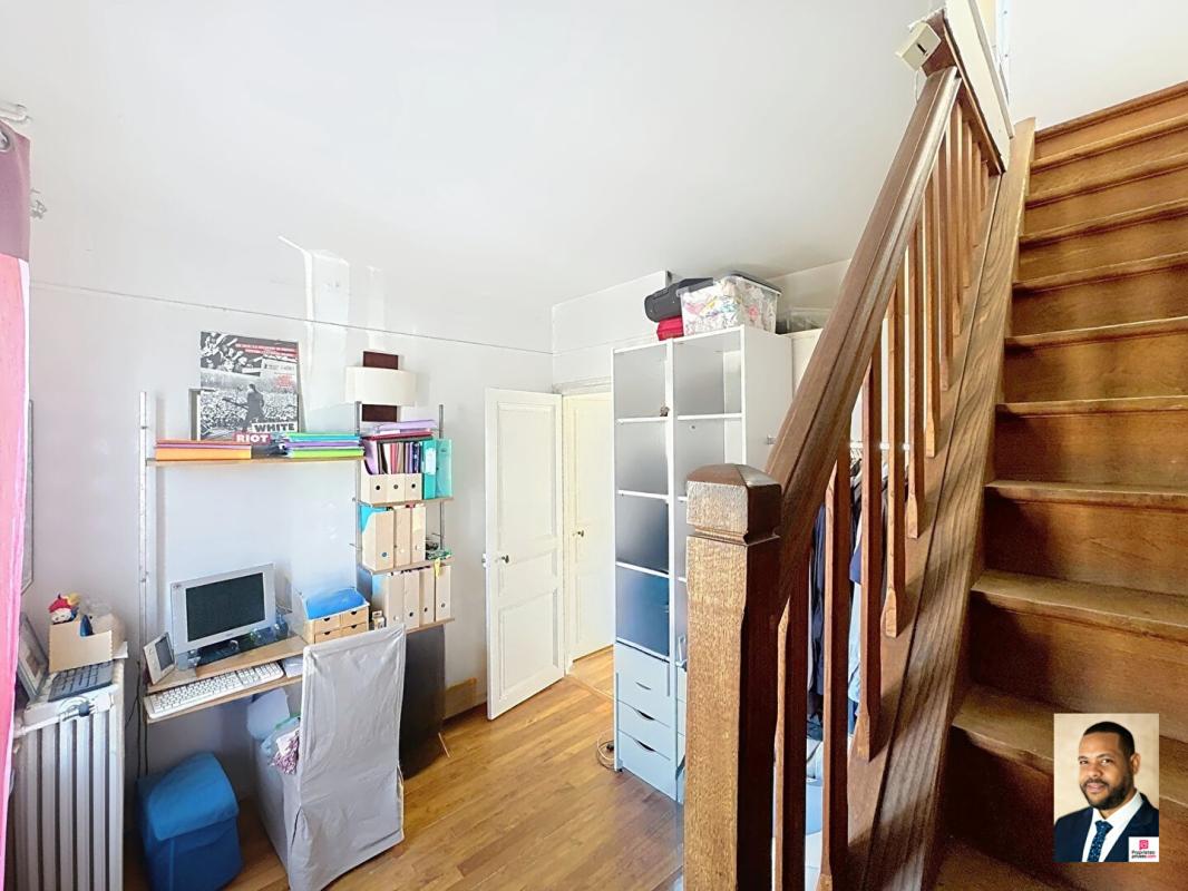 VITRY-SUR-SEINE Maison Vitry Sur Seine 6 pièce(s) de 150m² 10