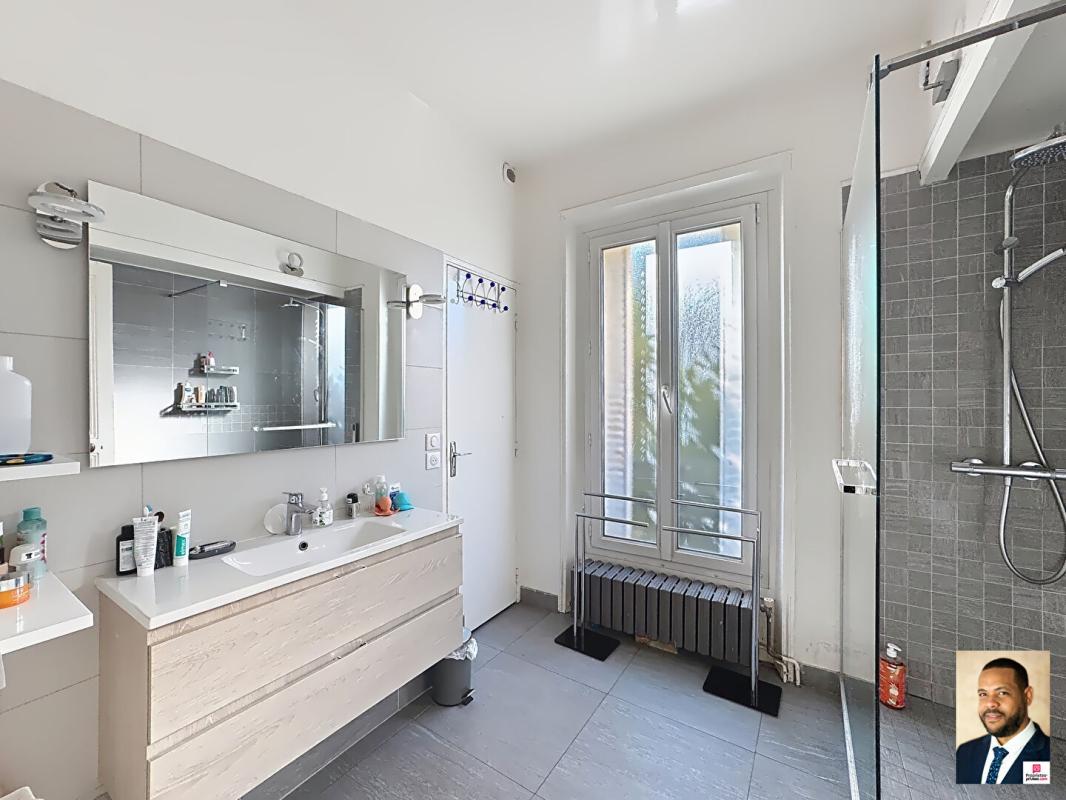 VITRY-SUR-SEINE Maison Vitry Sur Seine 6 pièce(s) de 150m² 7