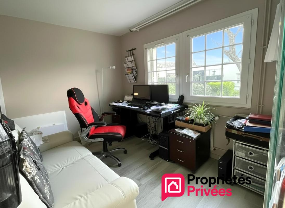 IVRY-LA-BATAILLE IVRY LA BATAILLE Maison plain pied  2 chambres 3 pièce(s) 57 m2 jardin 460 m2 172900 HAI 6