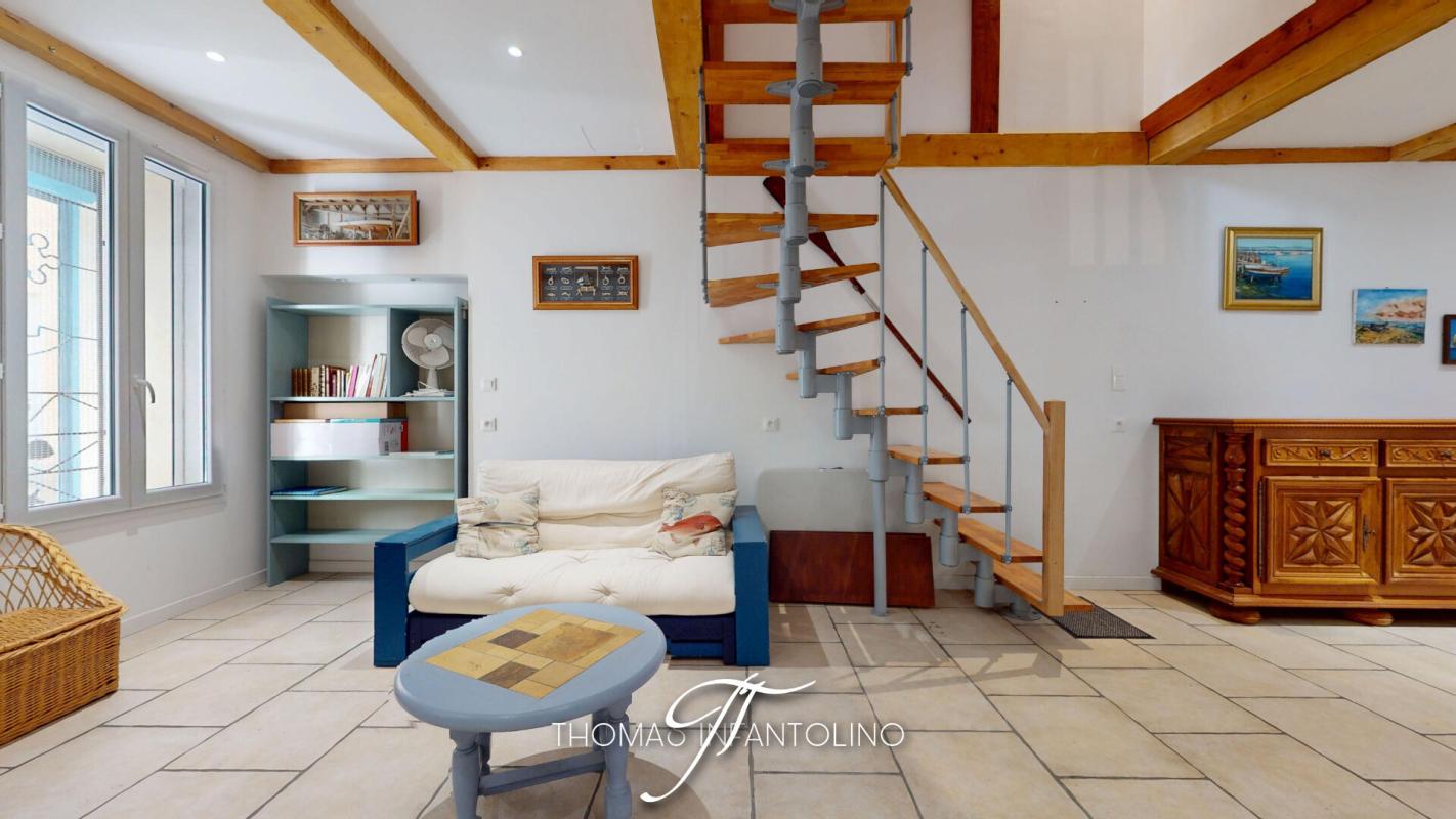 GRUISSAN EN EXCLUSIVITE - 4 CHAMBRES - 2 SALLES D'EAU - 2 WC - COUR INTERIEURE - RENOVATION COMPLÈTE 1