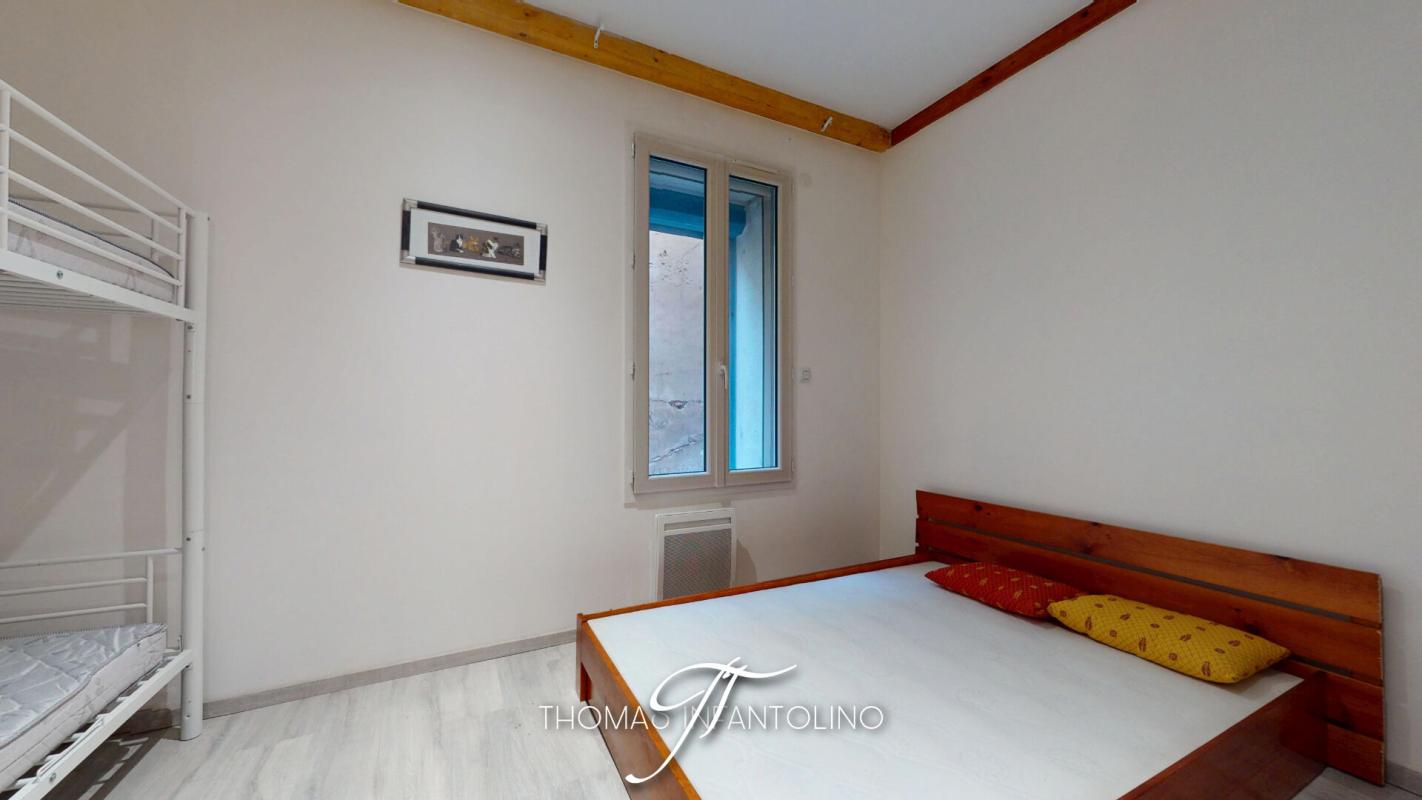 GRUISSAN EN EXCLUSIVITE - 4 CHAMBRES - 2 SALLES D'EAU - 2 WC - COUR INTERIEURE - RENOVATION COMPLÈTE 11