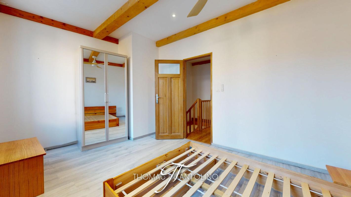 GRUISSAN EN EXCLUSIVITE - 4 CHAMBRES - 2 SALLES D'EAU - 2 WC - COUR INTERIEURE - RENOVATION COMPLÈTE 17