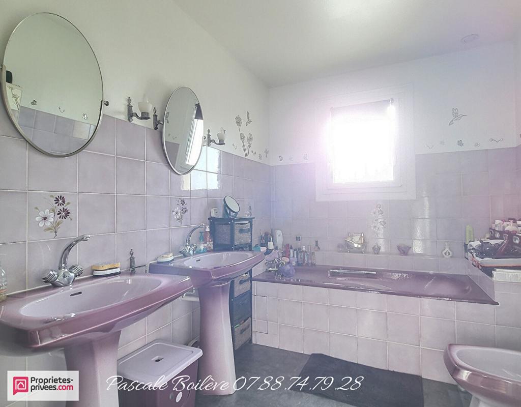 NOYANT Joli pavillon 4 chambres avec vie de plain-pied - NOYANT (49490) 8