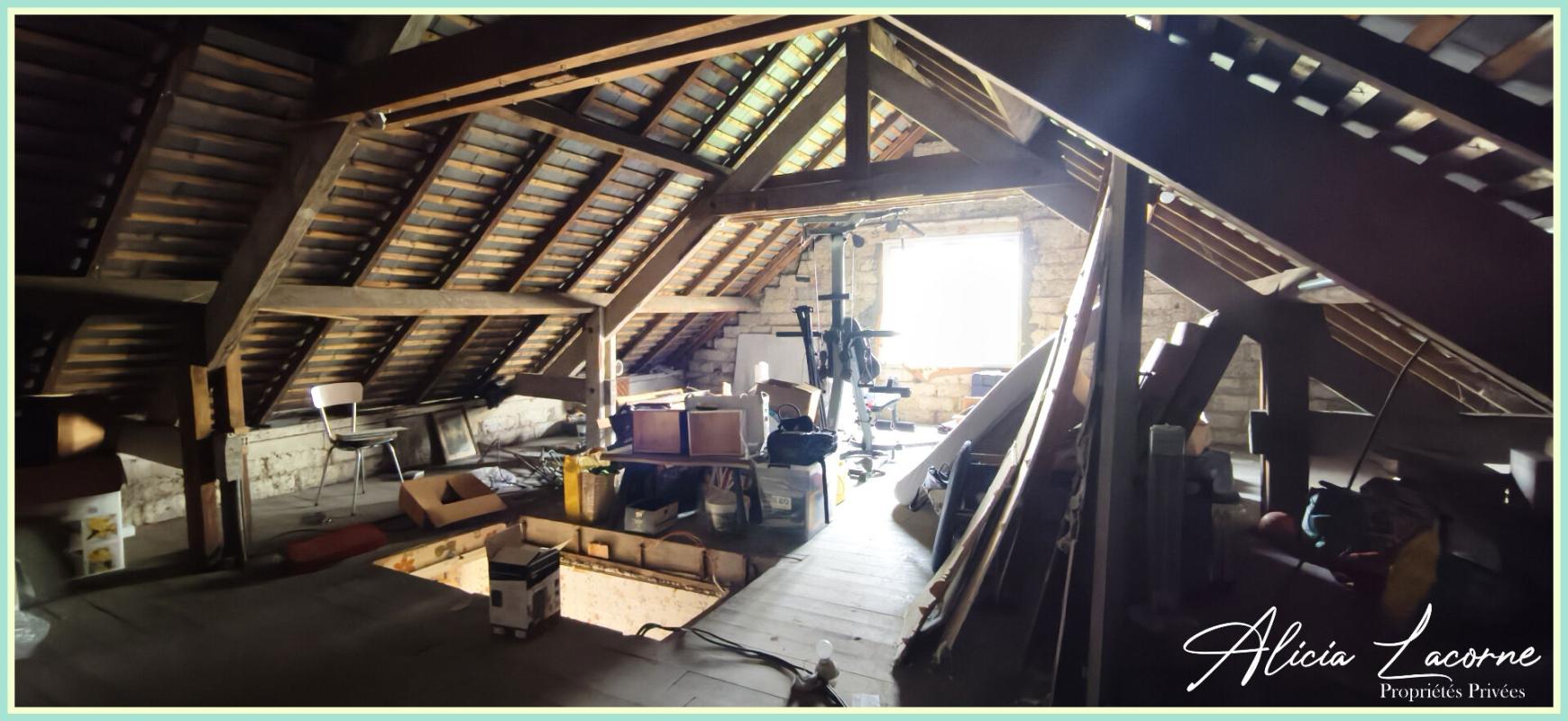 LILLEBONNE Maison à rénover - 72m² + combles - terrain 850m² - 2 garages 11