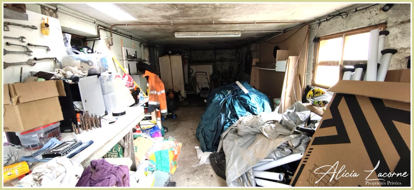 LILLEBONNE Maison à rénover - 72m² + combles - terrain 850m² - 2 garages 12