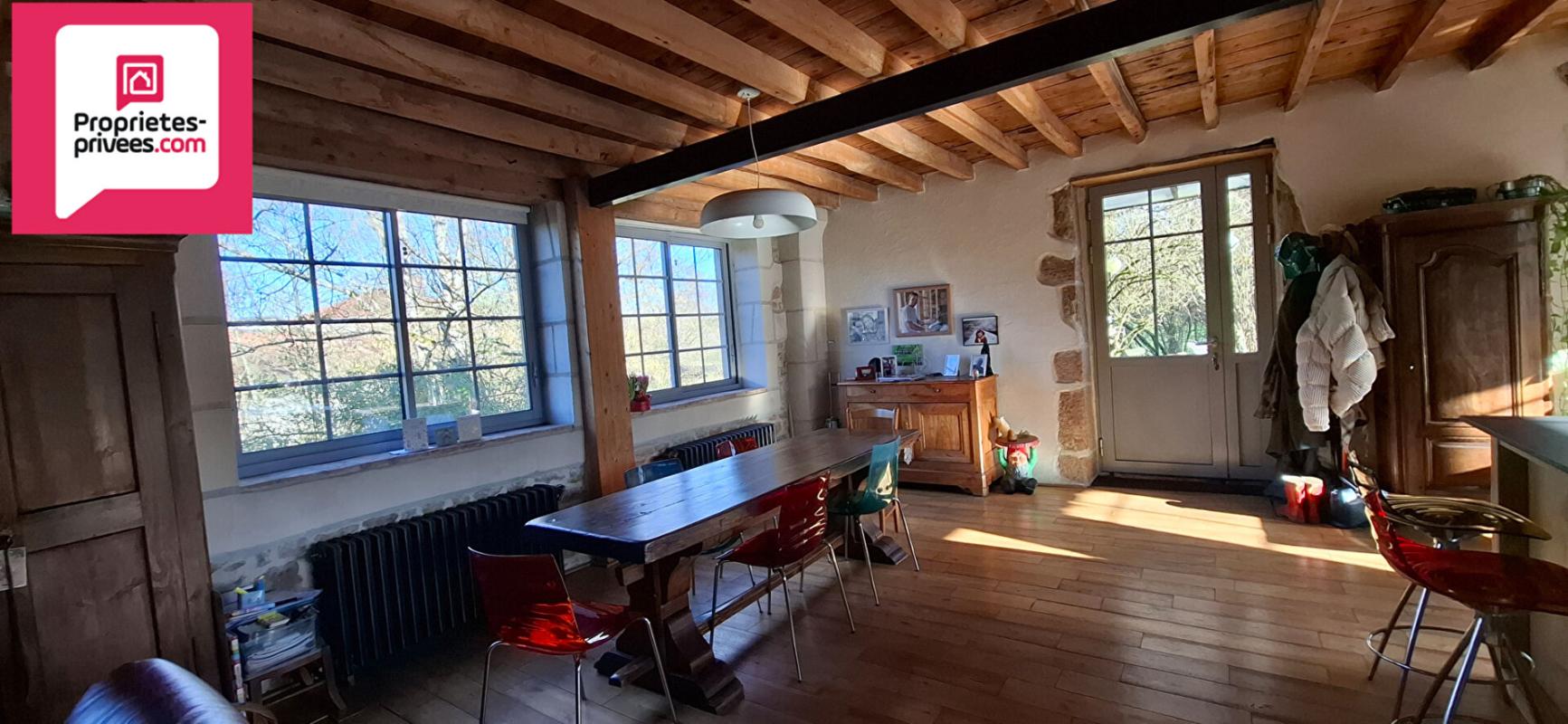 SAINT-AMOUR Moulin sur 2,4 hectares à Saint Amour 9