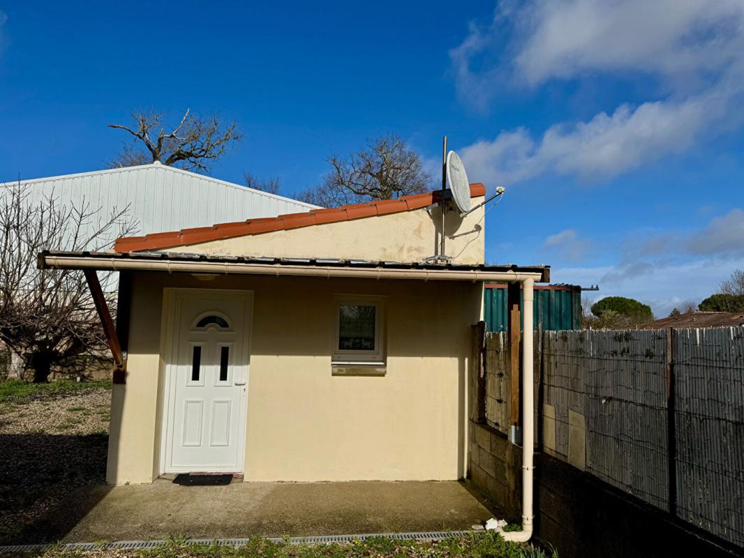 MEDIS Maison Medis 110 m2 avec dépendance 12