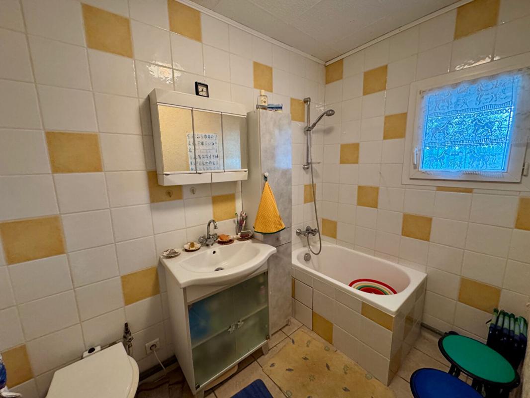 MEDIS Maison Medis 110 m2 avec dépendance 15