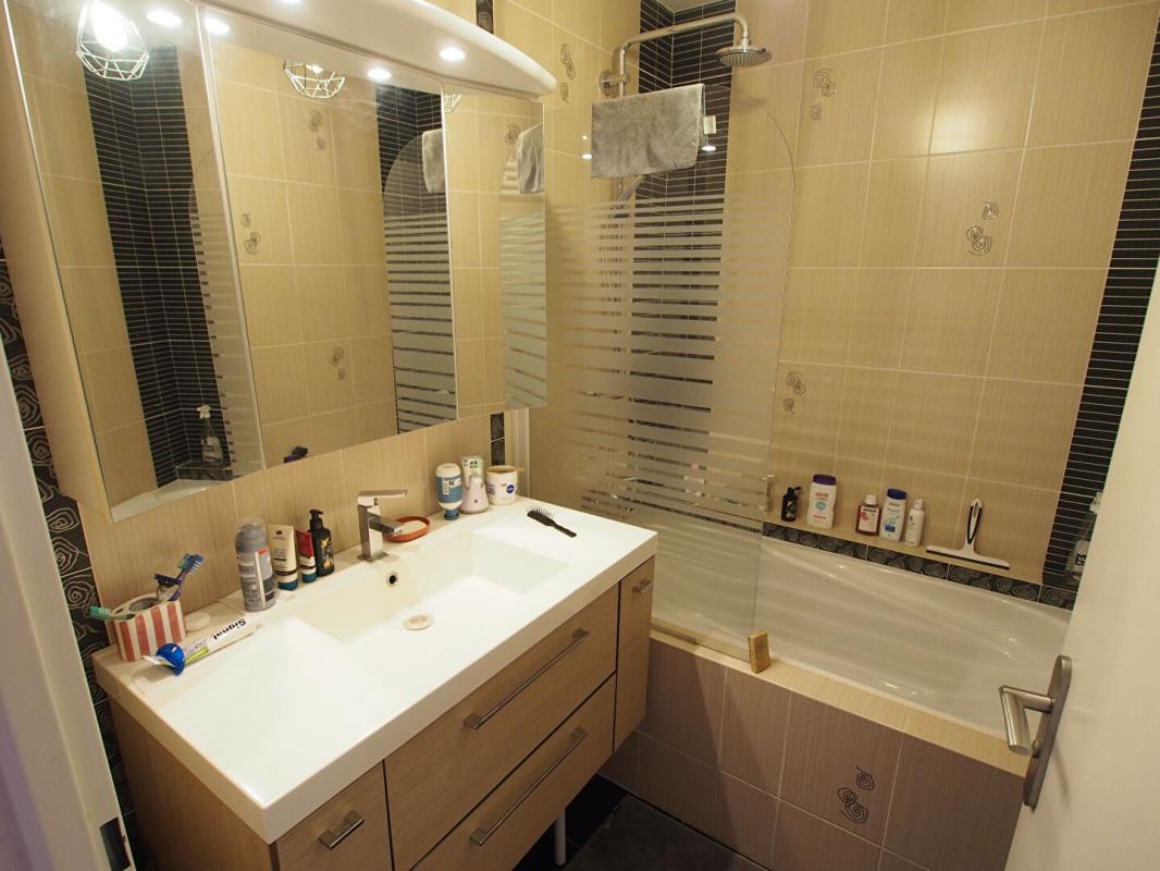 DIJON Appartement Dijon T3 65 m2 Toison d'or 5