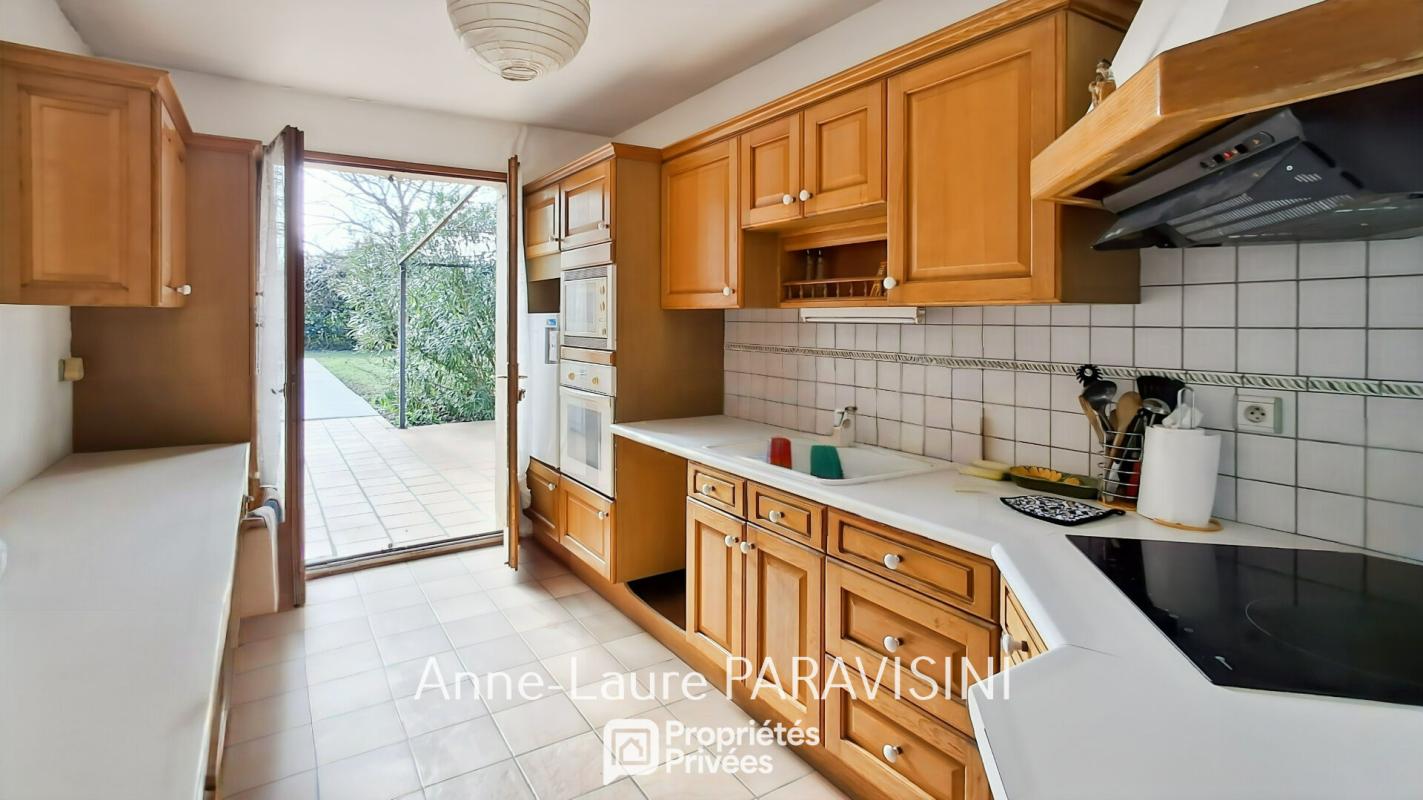 CASTELNAUDARY Castelnaudary : Maison de Plain-Pied et son Parc Arboré 9