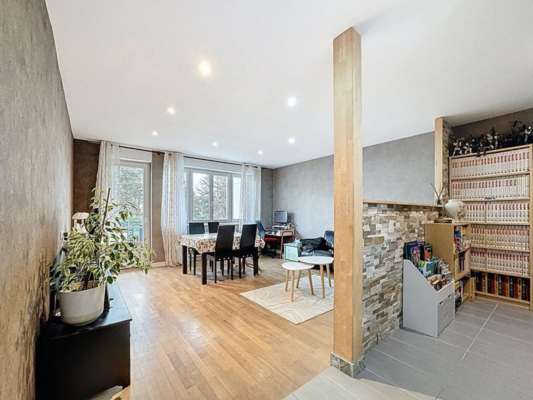 TASSIN-LA-DEMI-LUNE Appartement  4 pièce(s) 97 m2 3