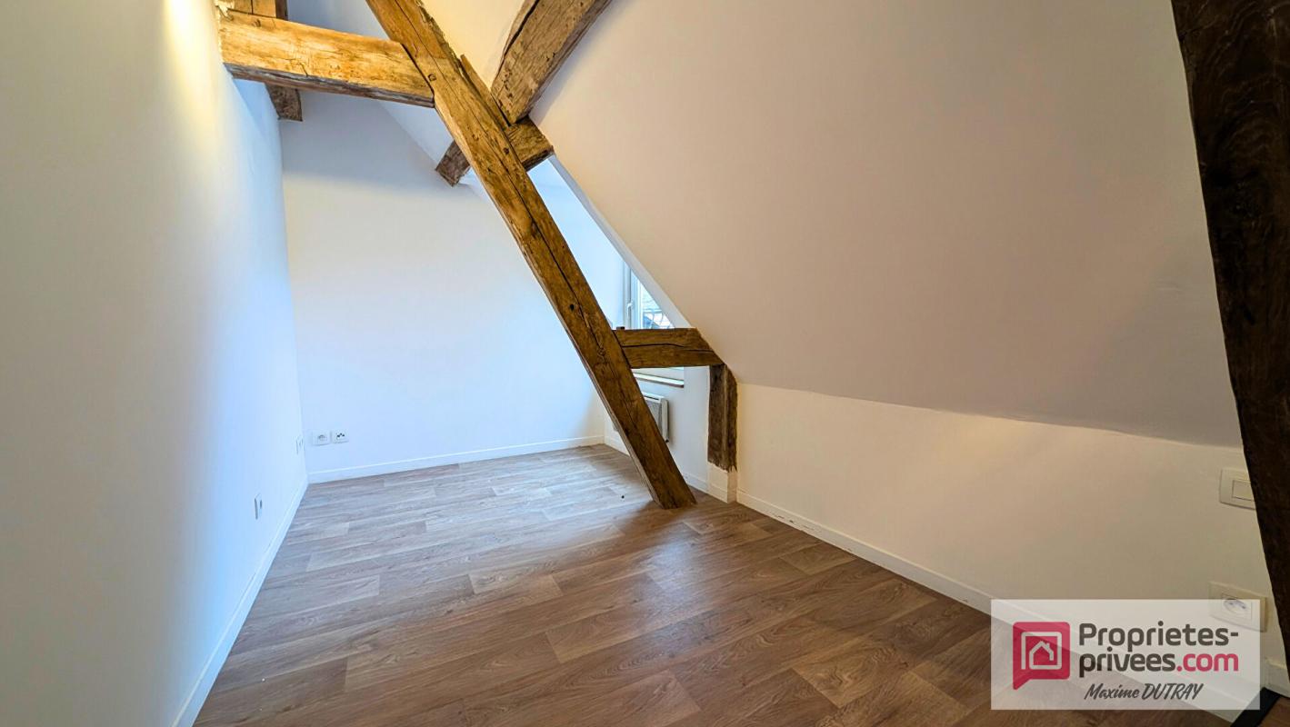 CHATEAU-RENAULT Maison 4 pièces 94m² 10