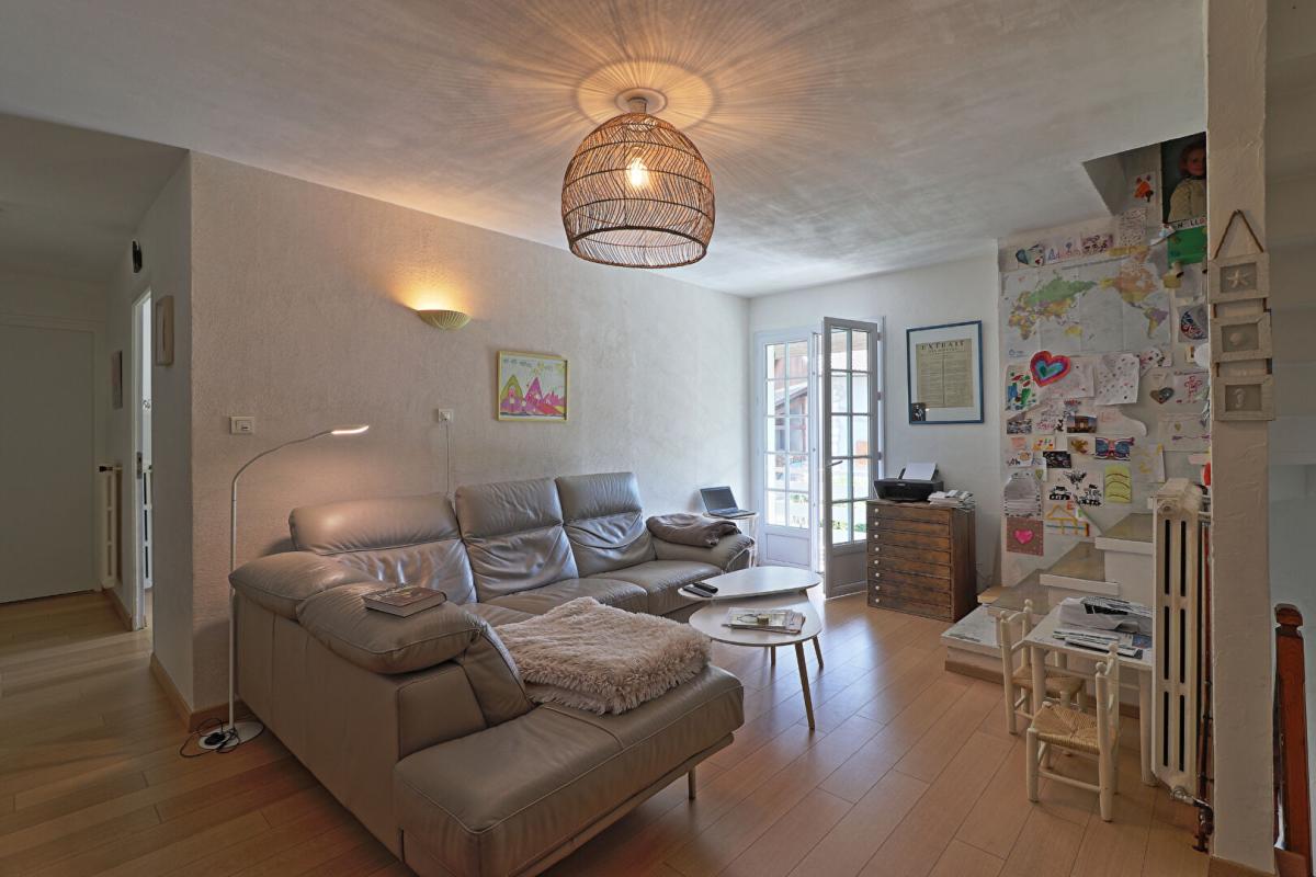 ALBY-SUR-CHERAN Maison Alby Sur Chéran, 5 chambres, 2 terrasses, garage et jardin 8