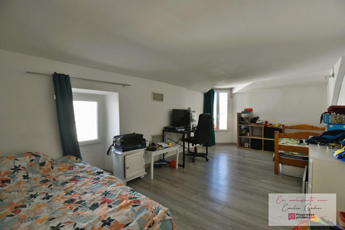 YZERNAY Maison Yzernay 5 pièce(s) 107 m2 4