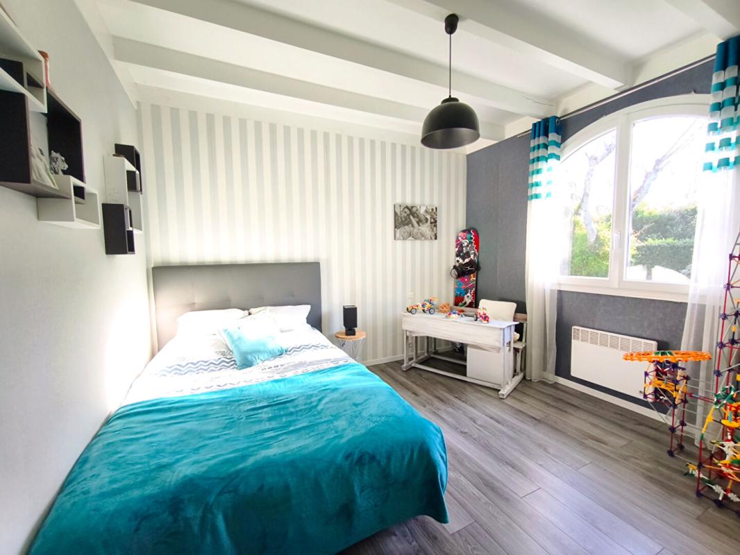 RIVIERE-SAAS-ET-GOURBY Villa Riviere Saas Et Gourby 7 pièce(s) 193 m2 13