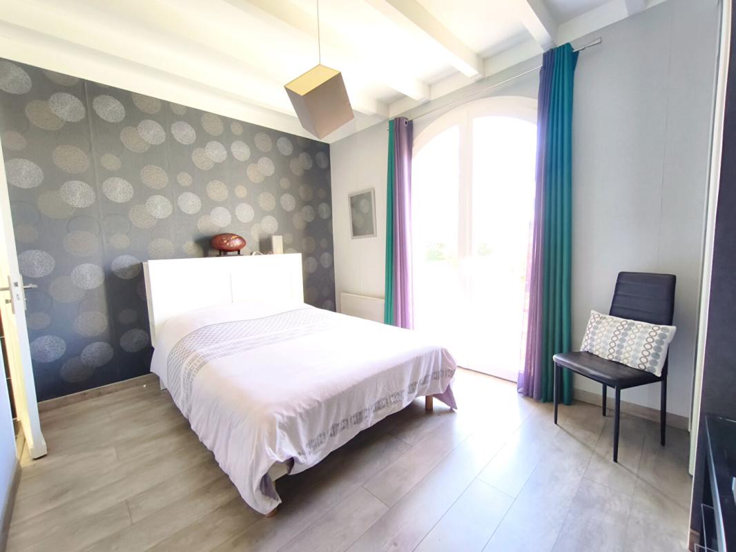 RIVIERE-SAAS-ET-GOURBY Villa Riviere Saas Et Gourby 7 pièce(s) 193 m2 14