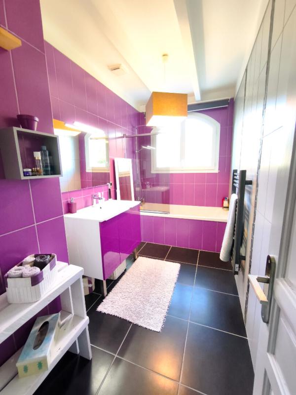 RIVIERE-SAAS-ET-GOURBY Villa Riviere Saas Et Gourby 7 pièce(s) 193 m2 16