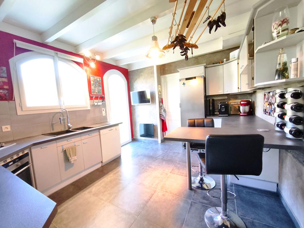 RIVIERE-SAAS-ET-GOURBY Villa Riviere Saas Et Gourby 7 pièce(s) 193 m2 9