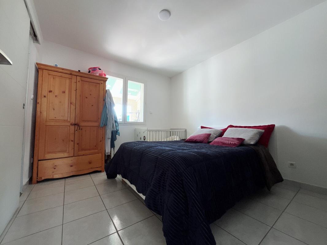 PERPIGNAN Magnifique maison en R+1 de 190 m²  comprenant 6 chambres sur un terrain 3 faces de 450 m² dans un secteur calme 11