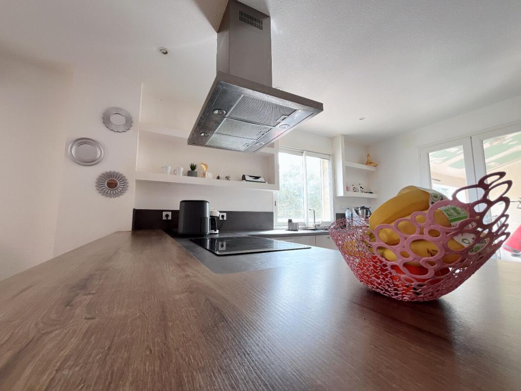 PERPIGNAN Magnifique maison en R+1 de 190 m²  comprenant 6 chambres sur un terrain 3 faces de 450 m² dans un secteur calme 9