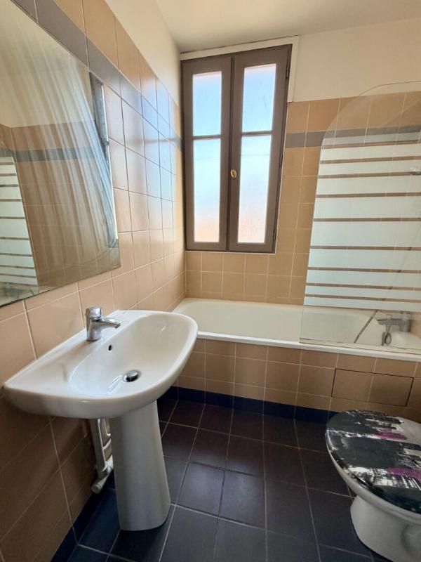 SAINT-OUEN Appartement Saint Ouen Sur Seine 3 pièce(s) 48.13 m2 4