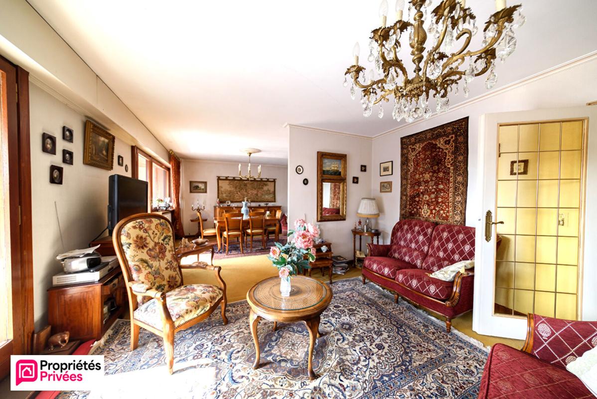 LONGEVILLE-LES-METZ Appartement Longeville -Les -Metz 4 pièces 98 m2 1