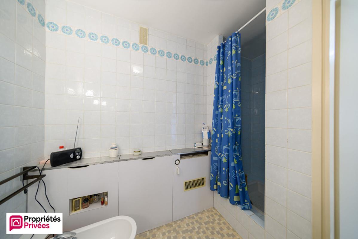 LONGEVILLE-LES-METZ Appartement Longeville -Les -Metz 4 pièces 98 m2 15