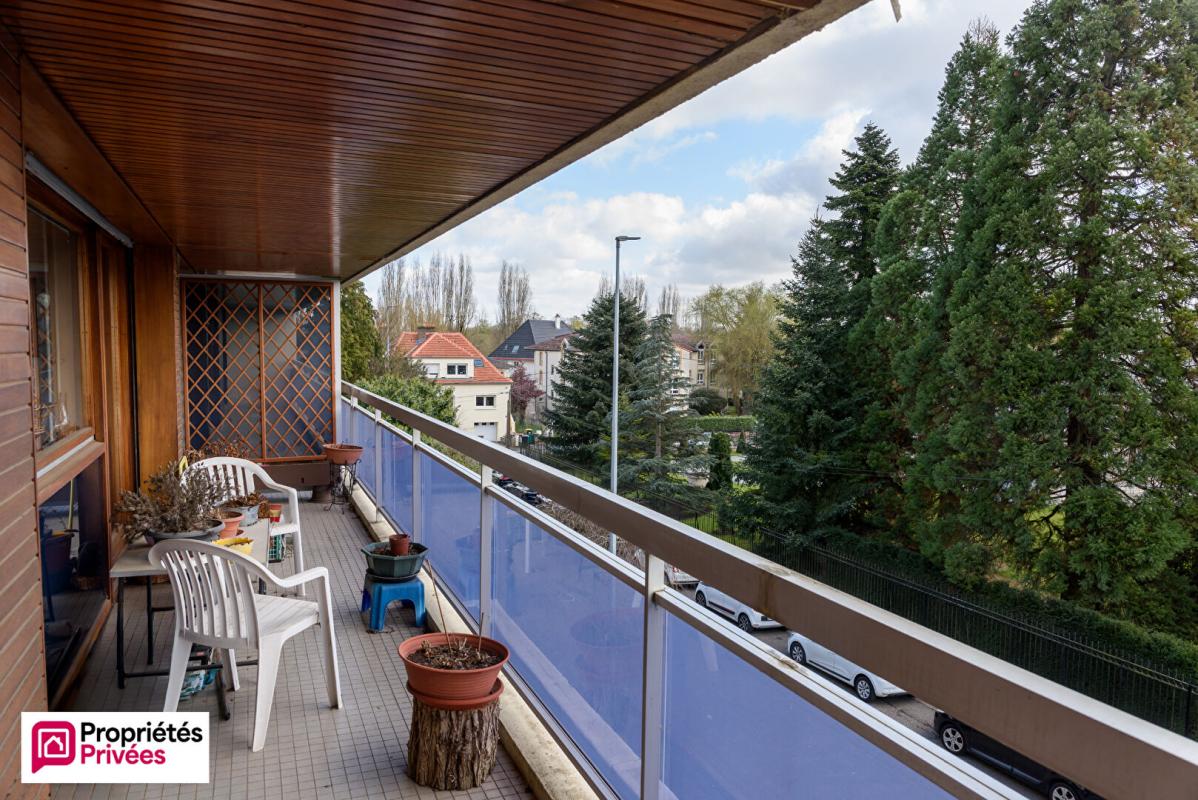 LONGEVILLE-LES-METZ Appartement Longeville -Les -Metz 4 pièces 98 m2 4