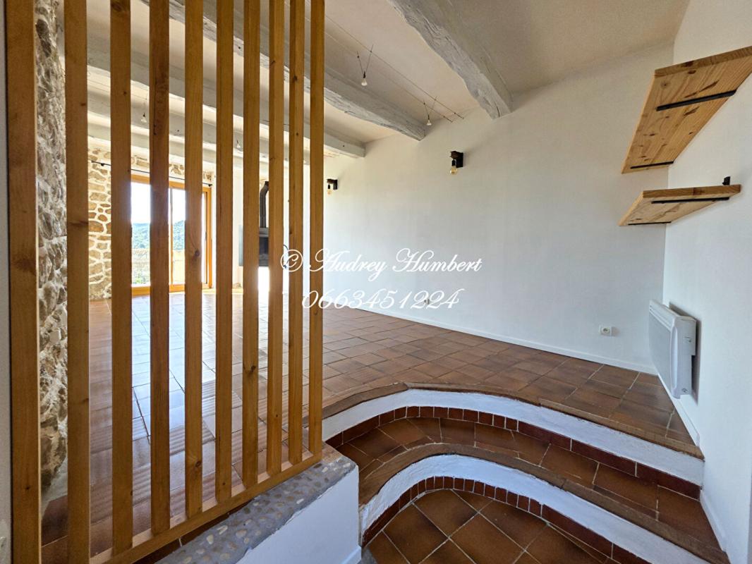 PIERREVERT Pierrevert MDV avec terrasse et balcon, 6 pièces 144 m2 11