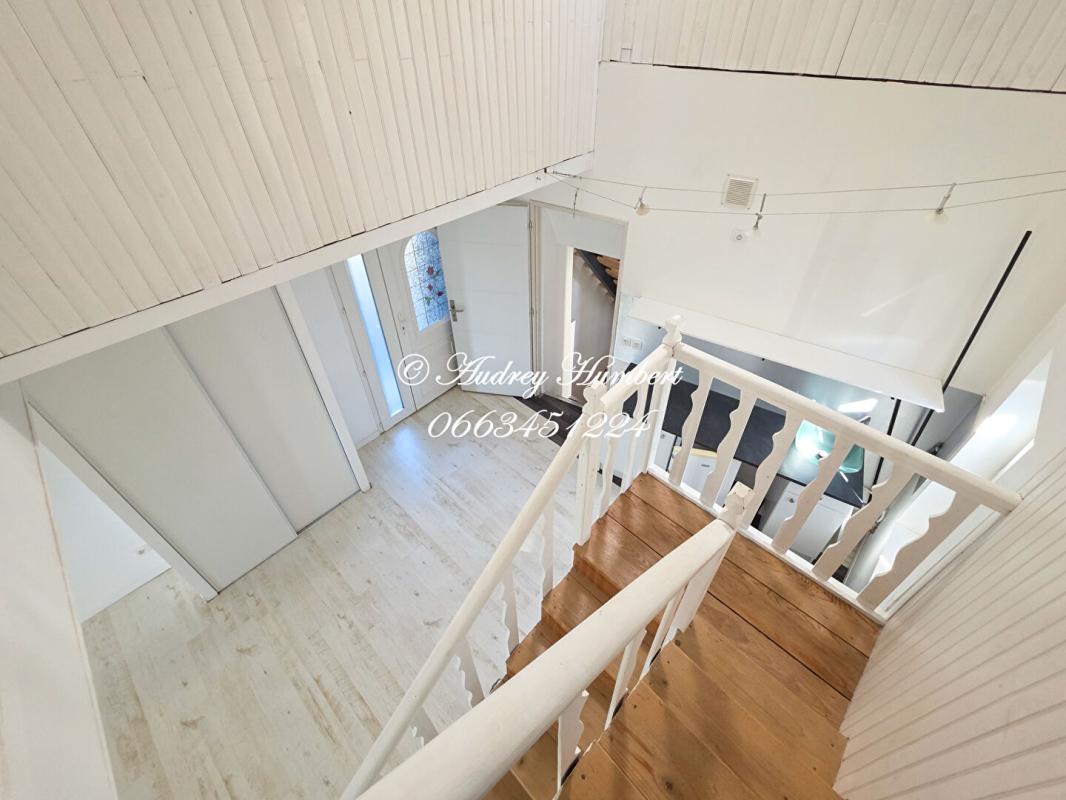 PIERREVERT Pierrevert MDV avec terrasse et balcon, 6 pièces 144 m2 14