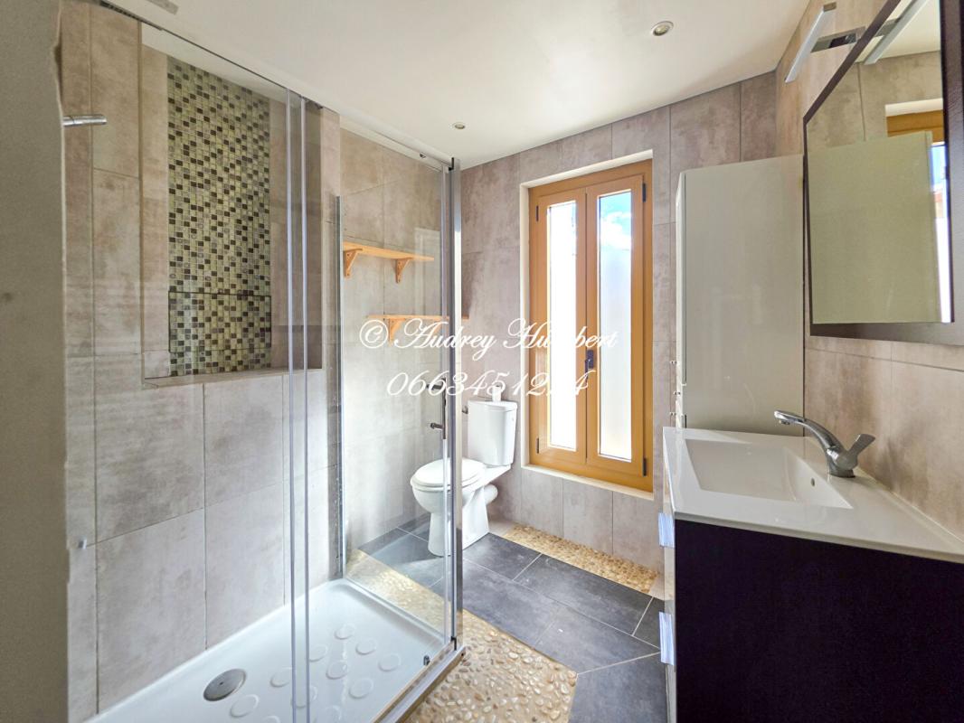 PIERREVERT Pierrevert MDV avec terrasse et balcon, 6 pièces 144 m2 17