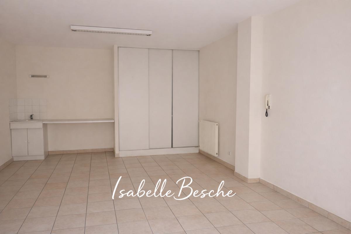 BORDEAUX 33100 BORDEAUX - LOCAL COMMERCIAL 185 M² 4