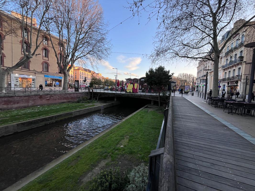 PERPIGNAN Magnifique appartement de type studio/T1 de 52.10 m2 CARREZ  secteur quai vauban secteur très prisé 1