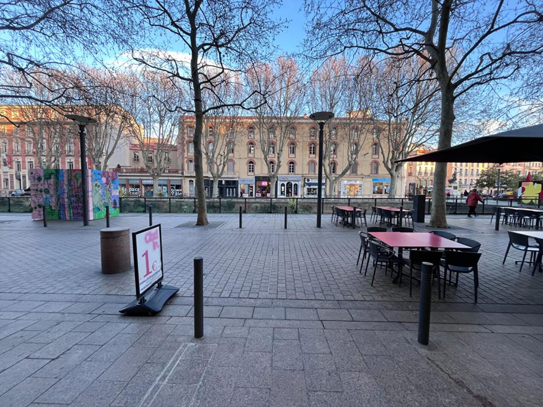 PERPIGNAN Magnifique appartement de type studio/T1 de 52.10 m2 CARREZ  secteur quai vauban secteur très prisé 2