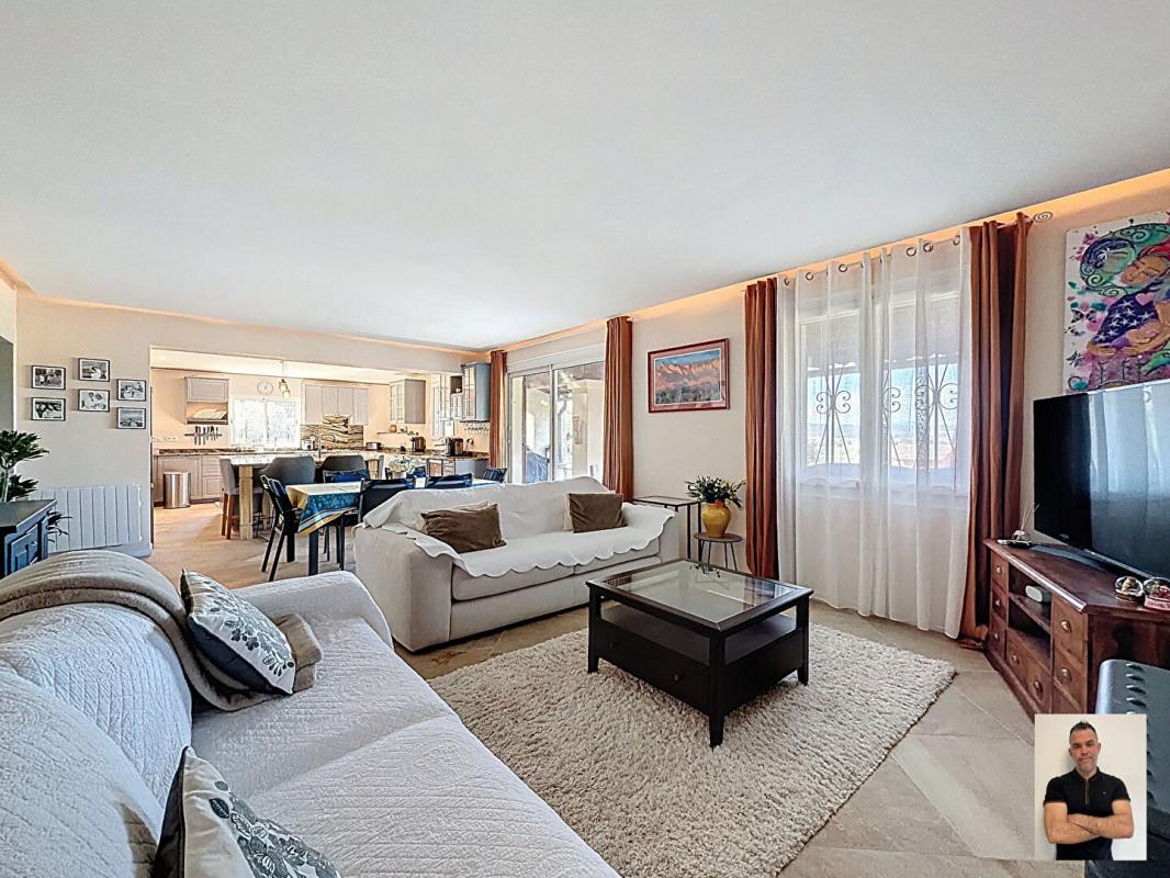 CARCES Maison Carces 5 pièce(s) 200 m2 5