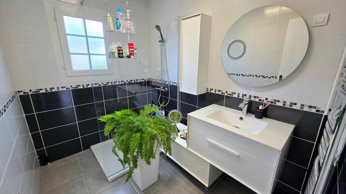 LE PIAN-MEDOC Maison Le Pian Medoc 4 pièce(s) 115 m2 11