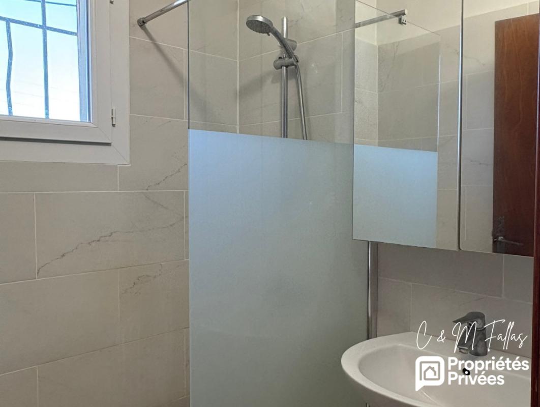 L'ISLE-SUR-LA-SORGUE Maison avec terrain constructible- Quartier Partage des Eaux à l'Isle sur la Sorgue 9