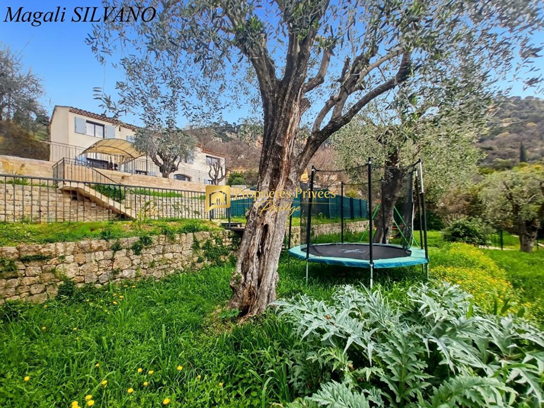 GRASSE Mas rénové - Vue panoramique plein sud - St-François 13