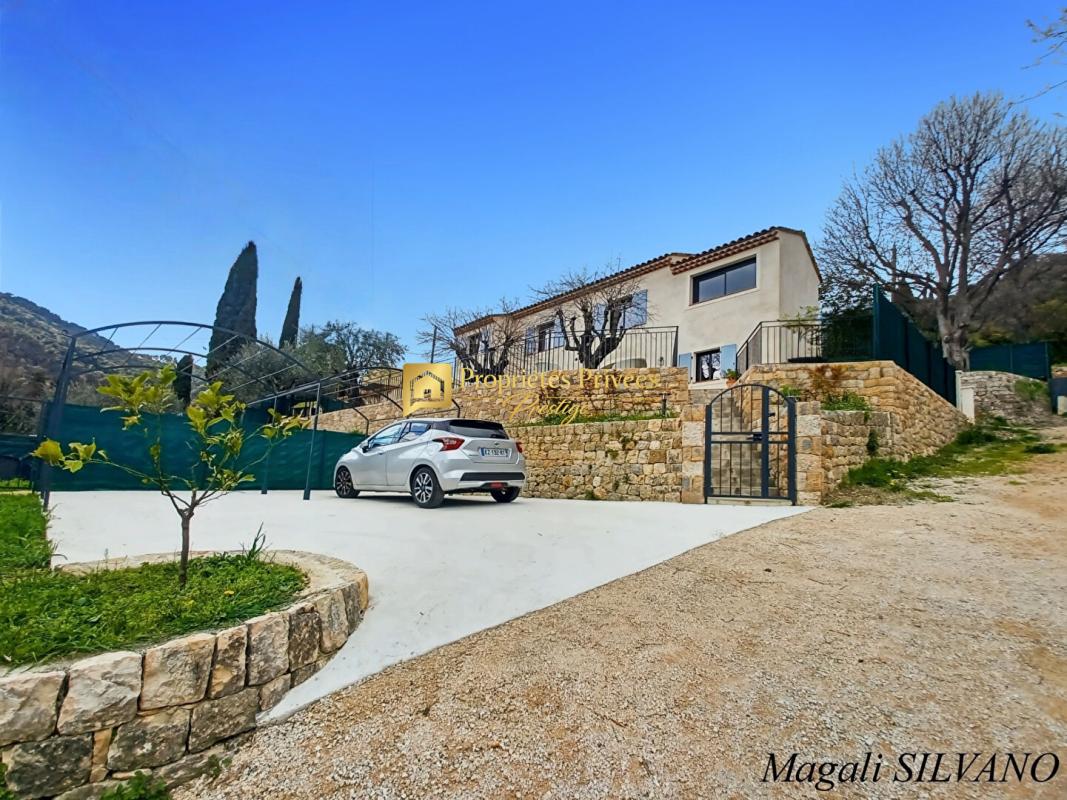 GRASSE Mas rénové - Vue panoramique plein sud - St-François 15