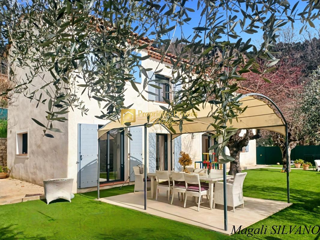 GRASSE Mas rénové - Vue panoramique plein sud - St-François 2