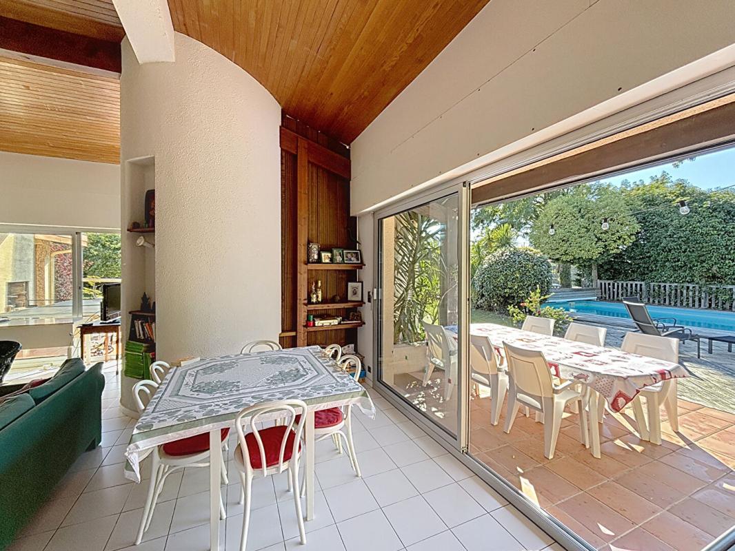 BISCARROSSE Villa 4 chambres plain-pied sur grand terrain divisible, piscine, tennis 12