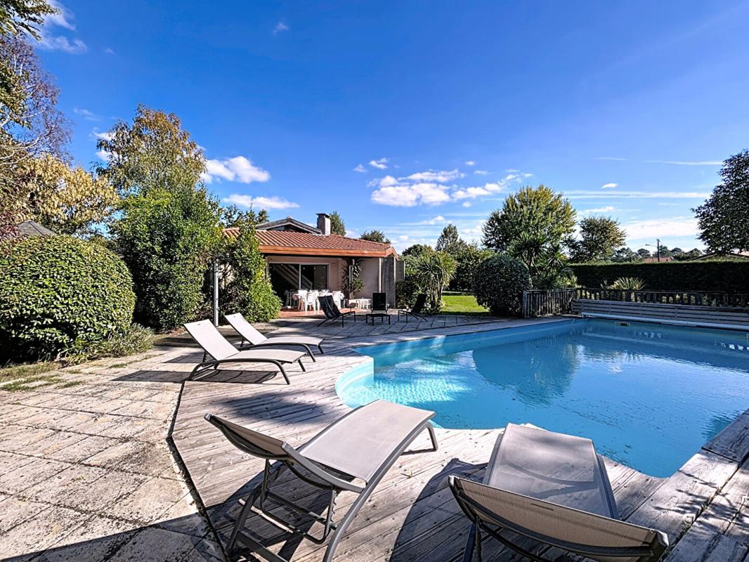 BISCARROSSE Villa 4 chambres plain-pied sur grand terrain divisible, piscine, tennis 7
